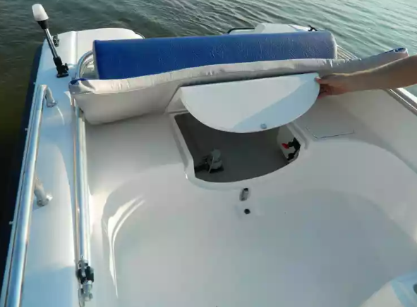 Стеклопластиковый катер Wyatboat-430 M (тримаран) в Белгороде