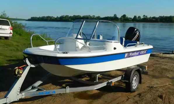 Стеклопластиковый катер Wyatboat-430 DC (тримаран) в Белгороде