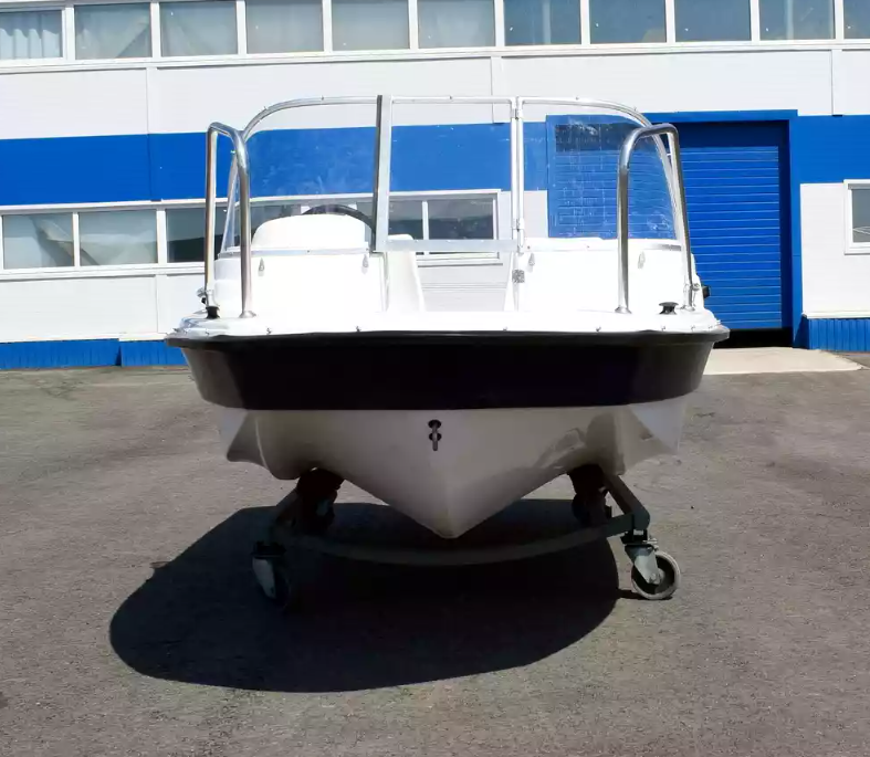 Стеклопластиковый катер Wyatboat-430 DC (тримаран) в Белгороде