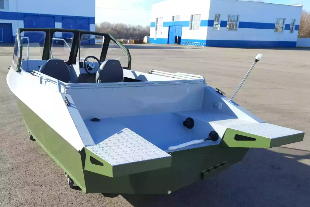 Алюминиевый катер Неман-550 DC Pro в Белгороде