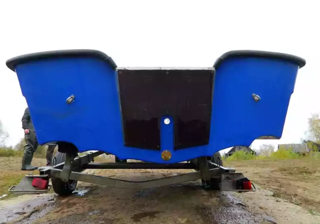 Стеклопластиковый катер Тримаран Wyatboat 430 C в Белгороде