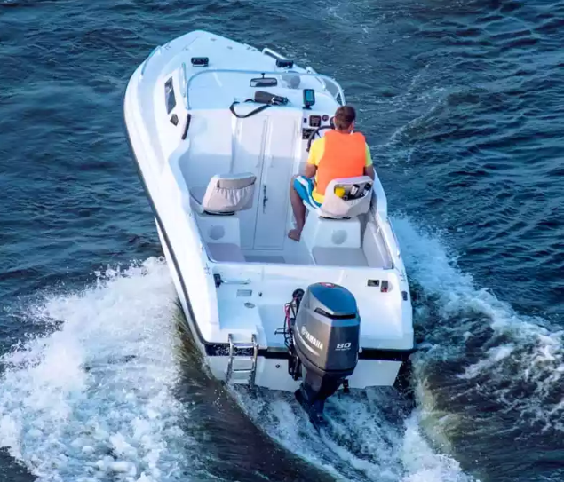 Стеклопластиковый катер Neman-500 в Белгороде