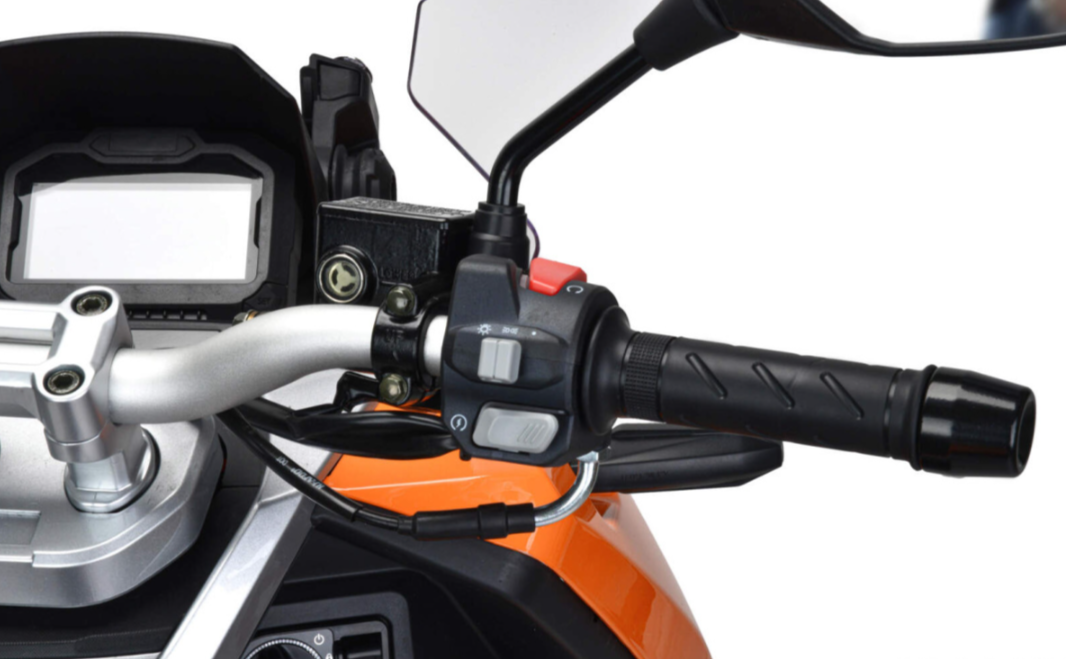 Скутер MOTOLAND (МОТОЛЕНД) T-MAX 150 в Белгороде