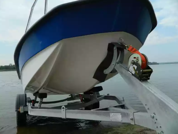 Стеклопластиковый катер Wyatboat-430 DCM (тримаран) в Белгороде