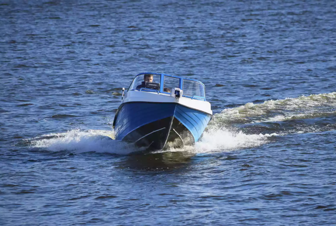 Комбинированный катер Neman-450 Open в Белгороде