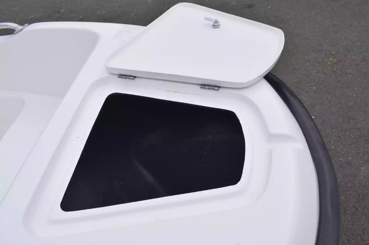 Стеклопластиковая лодка Пингвин New (тримаран) в Белгороде