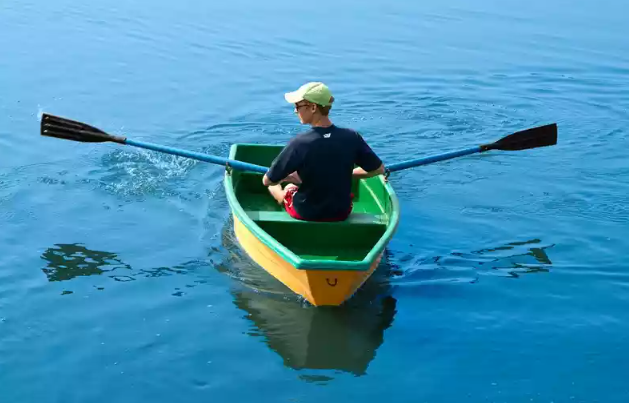 Стеклопластиковая лодка Малютка в Белгороде