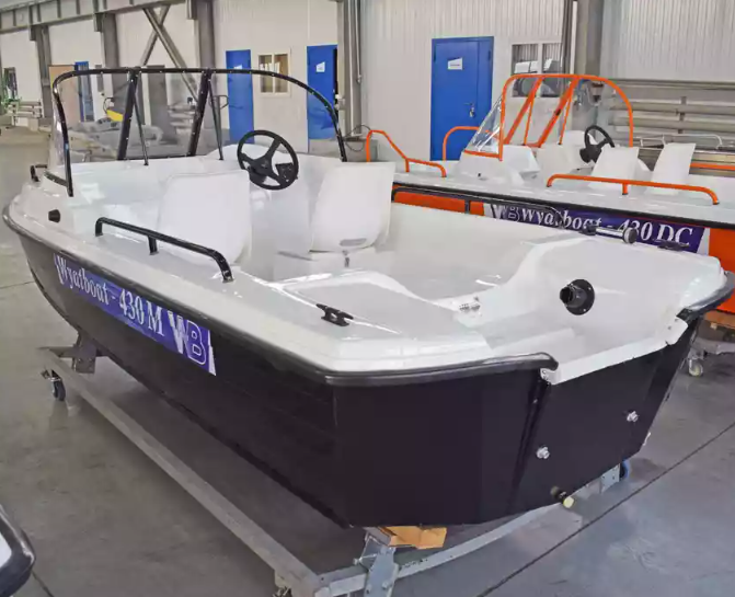 Комбинированный катер Wyatboat-430 M в Белгороде