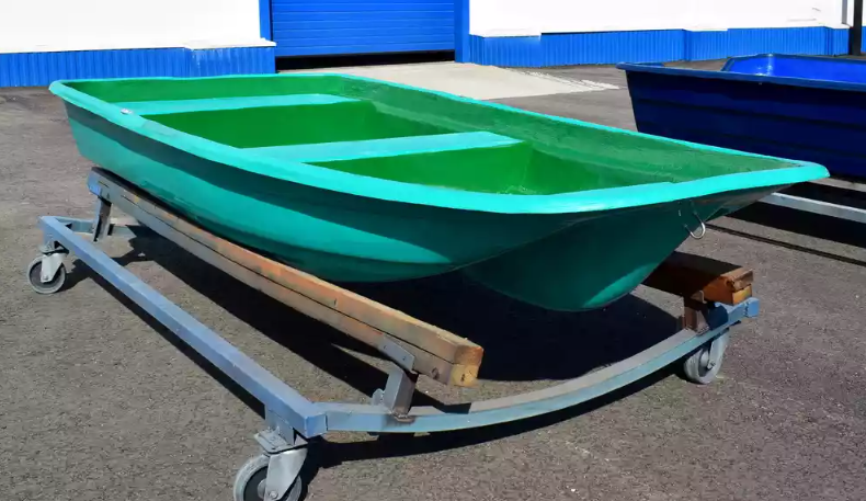 Стеклопластиковая лодка Старт (тримаран) в Белгороде