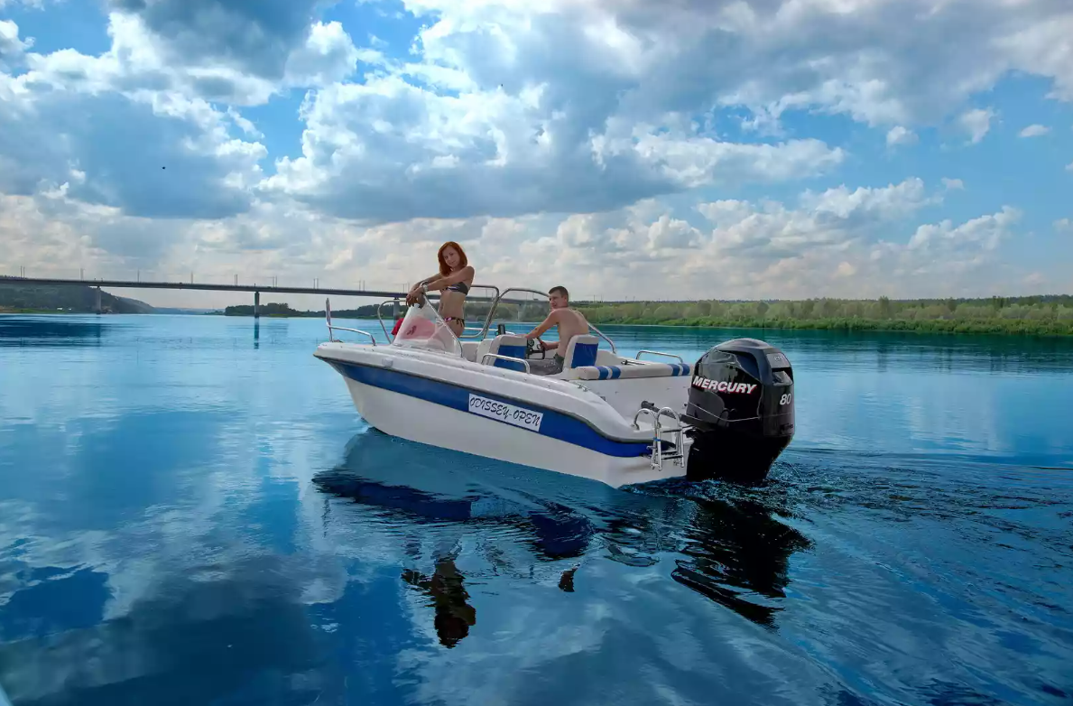 Стеклопластиковый катер Neman-530 Open в Белгороде