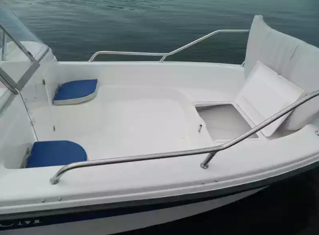 Стеклопластиковый катер Wyatboat-430 DCM (тримаран) в Белгороде