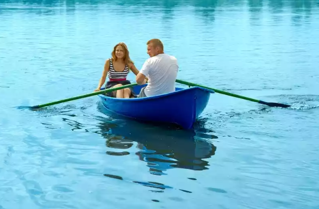 Стеклопластиковая лодка Дельфин в Белгороде