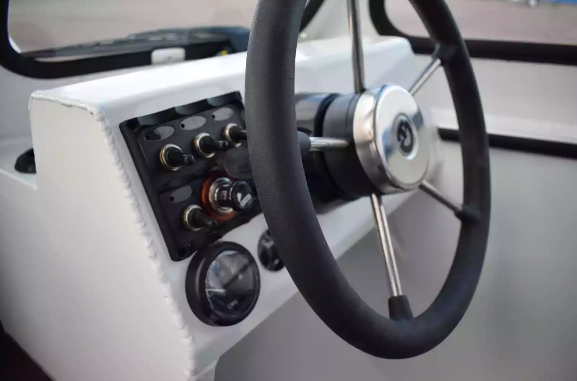 Алюминиевый катер Неман-500 (закрытая рубка) в Белгороде