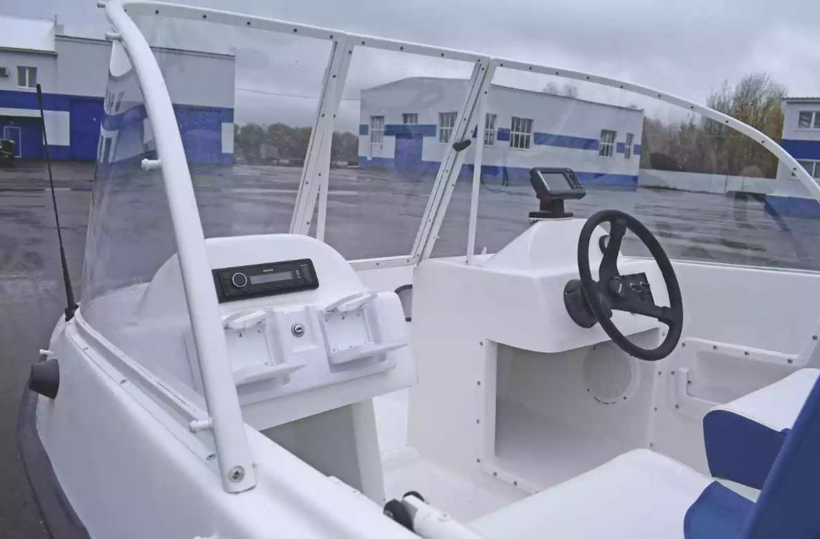 Стеклопластиковый катер Wyatboat-430DCМ (килевая) в Белгороде