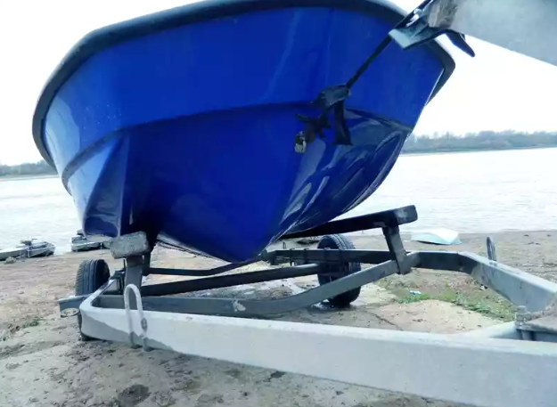 Стеклопластиковый катер Тримаран Wyatboat 430 C в Белгороде