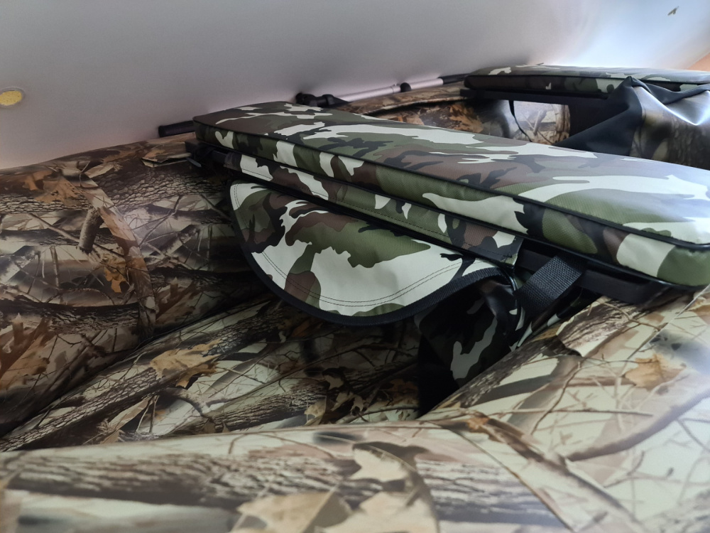 КОМПЛЕКТ МЯГКИХ НАКЛАДОК С СУМКОЙ ДЛЯ ЛОДОК 80Х20 КАМУФЛЯЖ в Белгороде