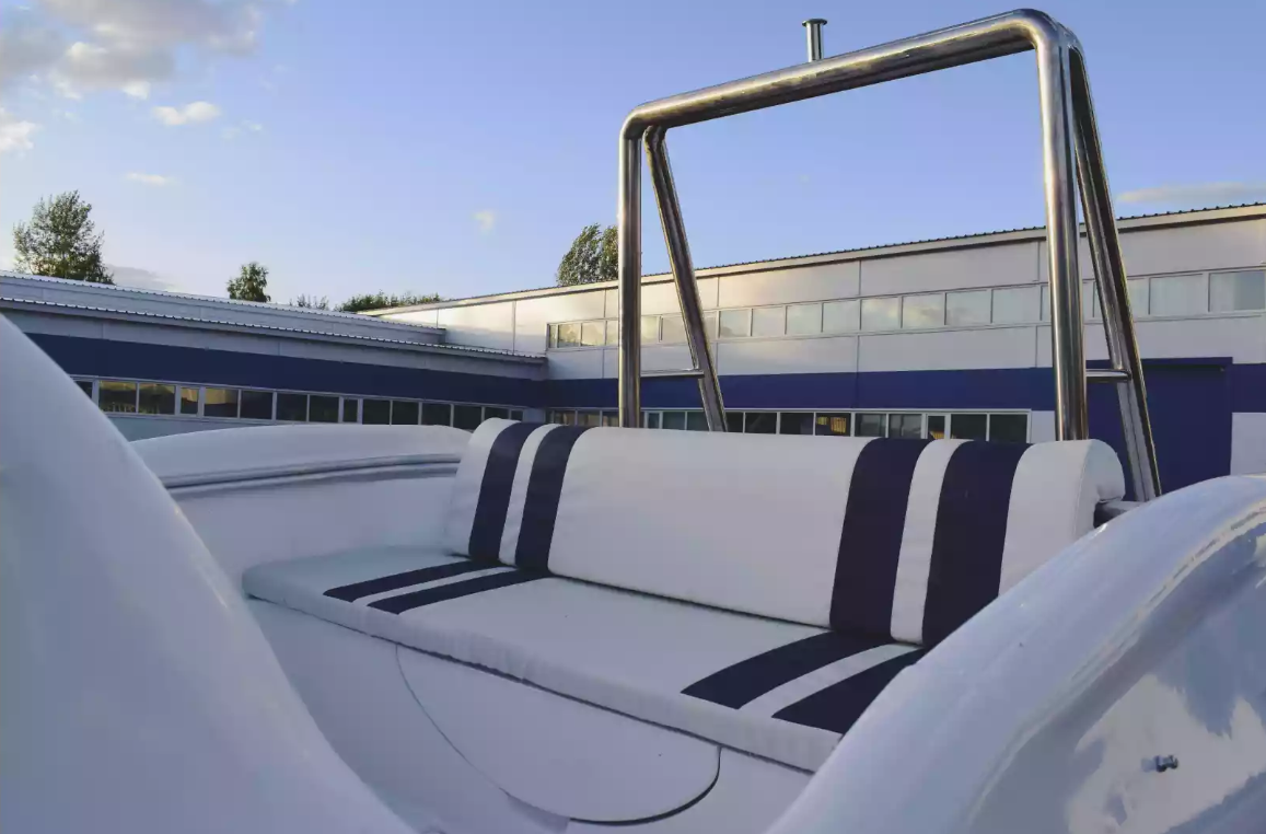 Комбинированный катер Neman-530 с каютой в Белгороде