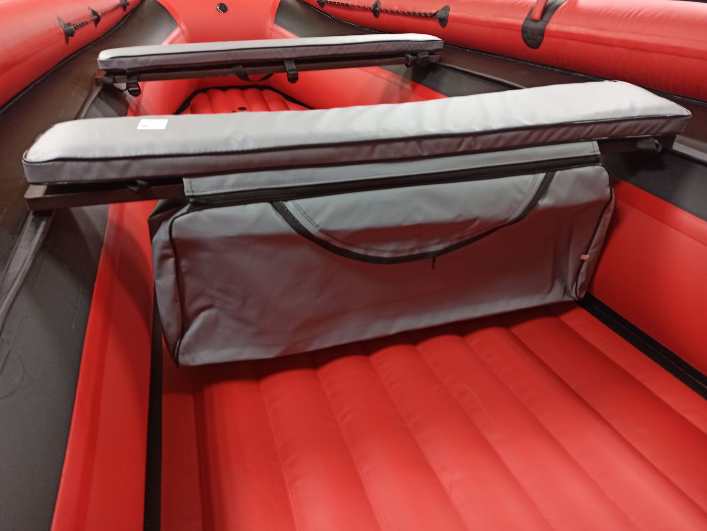 КОМПЛЕКТ МЯГКИХ НАКЛАДОК С СУМКОЙ ДЛЯ ЛОДОК 90Х20 СЕРЫЙ в Белгороде