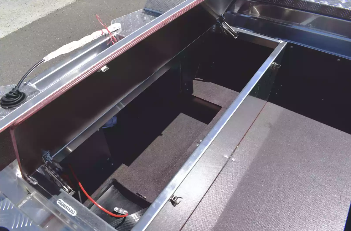 Алюминиевая лодка Wyatboat-390 DCM в Белгороде