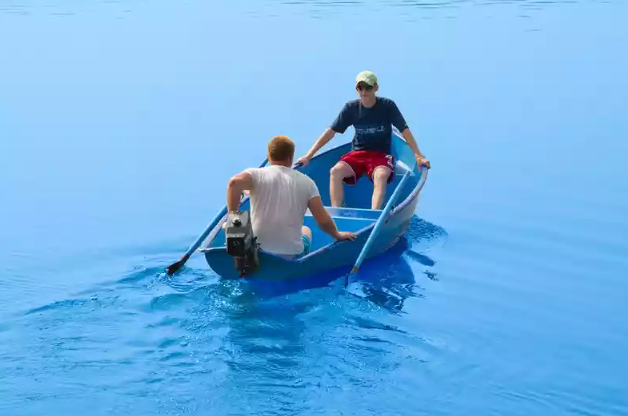 Стеклопластиковая лодка Омуль в Белгороде
