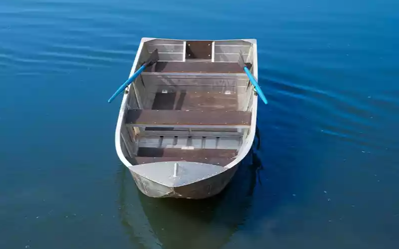 Алюминиевая лодка Вятка-Профи 37 в Белгороде