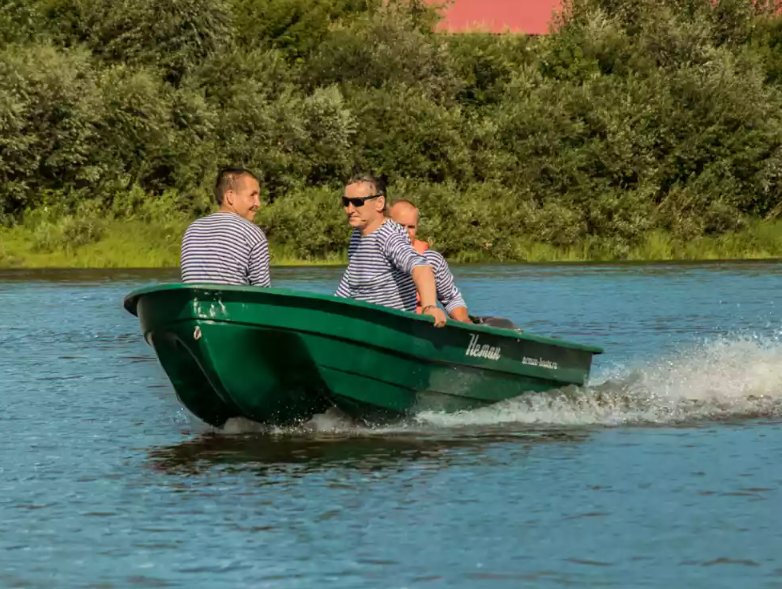 Стеклопластиковая лодка Neman-340 (тримаран) в Белгороде