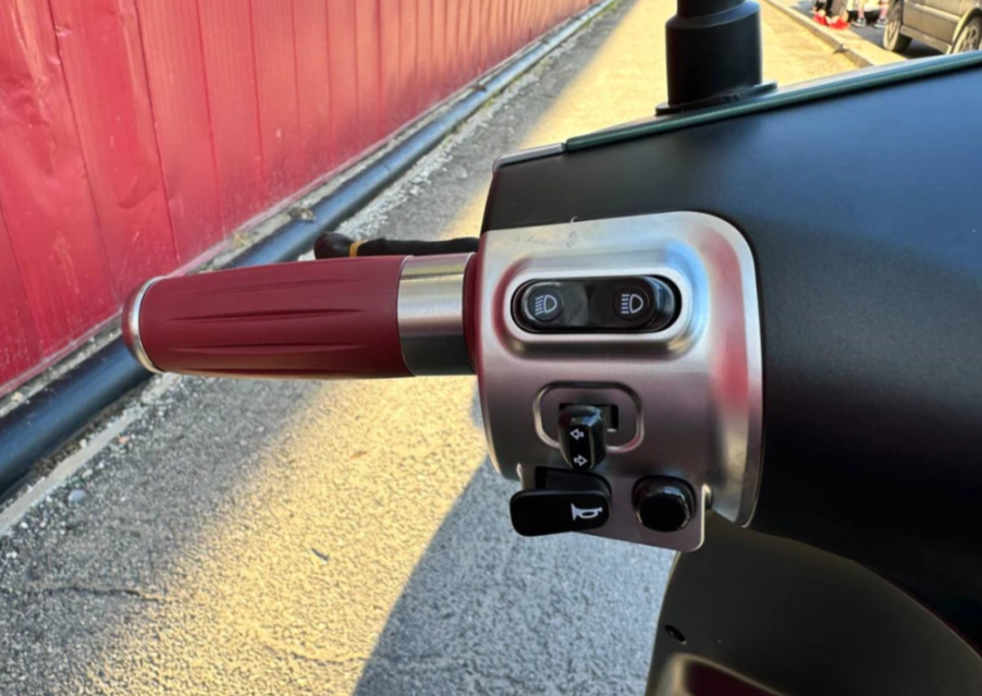 Скутер PROMAX Miami 240 (49) в Белгороде