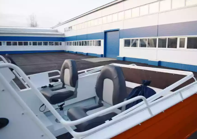 Алюминиевый катер Неман-500 (каютный) в Белгороде