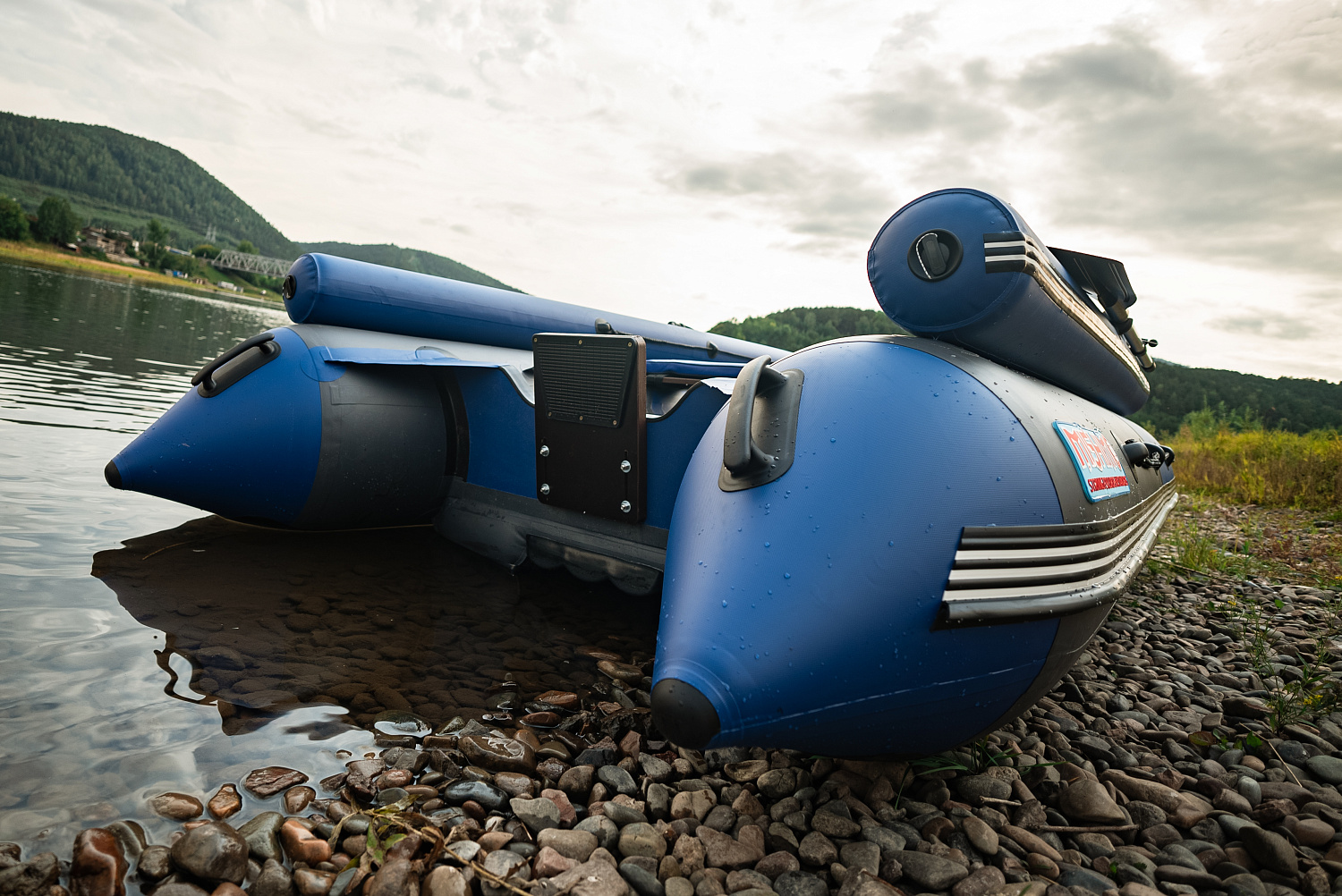 Лодка MISHIMO RIVER FJET PRO 430  под водомет в Белгороде