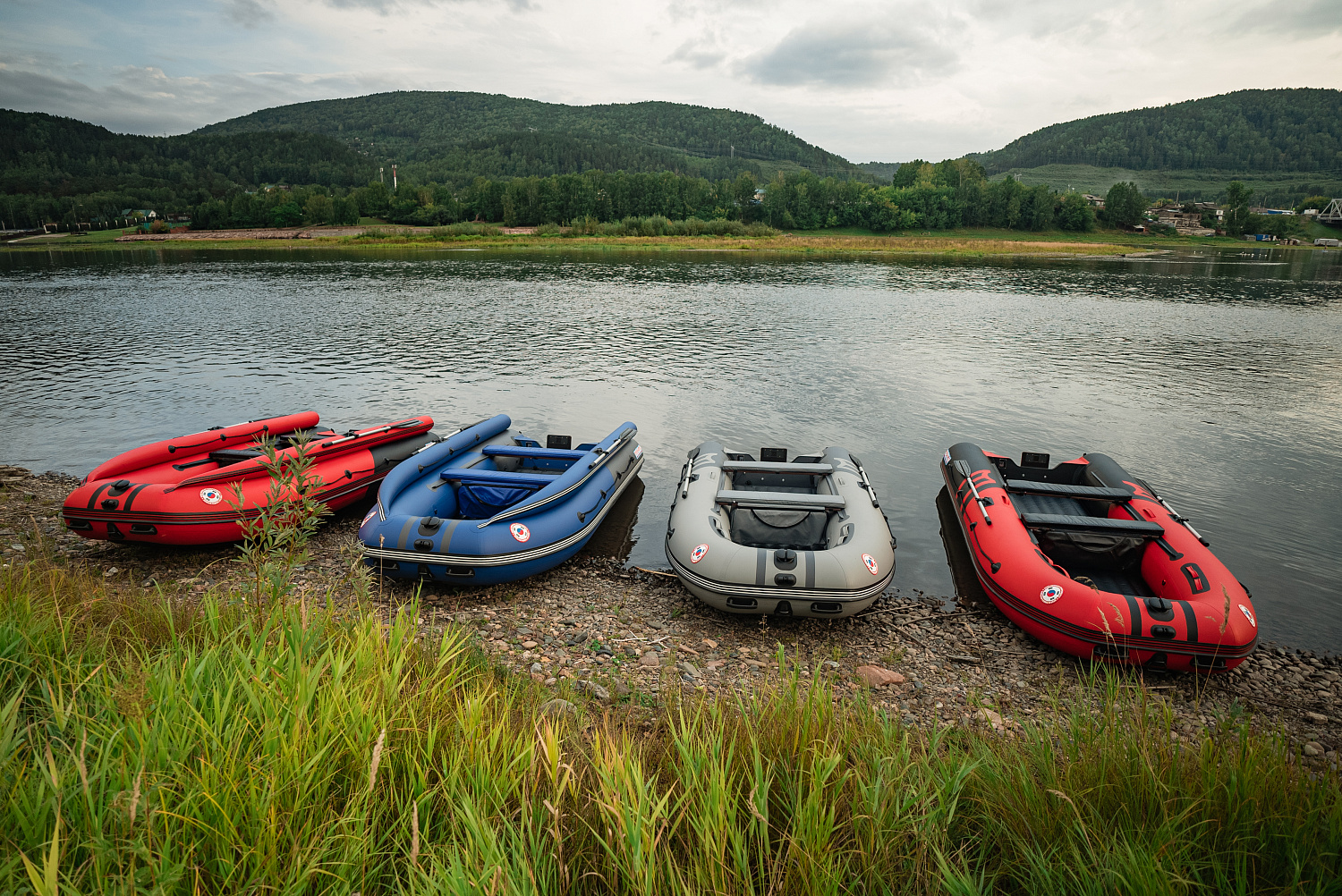 Лодка MISHIMO RIVER FJET PRO 430  под водомет в Белгороде