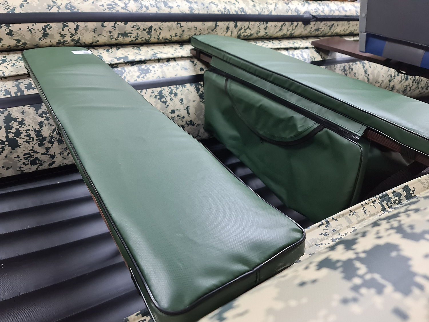 КОМПЛЕКТ МЯГКИХ НАКЛАДОК С СУМКОЙ ДЛЯ ЛОДОК 110Х20 ЗЕЛЕНЫЙ в Белгороде